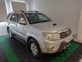 HILUX SW4 SRV 3.0 TDI 4X4